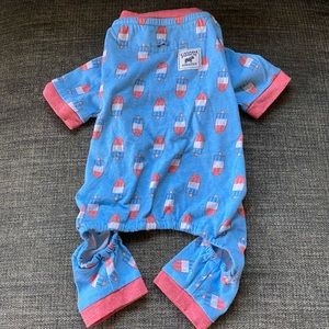 Ridiculously cute Canada Pooch rocket pop onesie! Sz 10